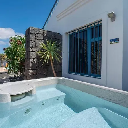 Keira * Playa Blanca (Lanzarote)